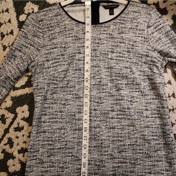 Banana Republic Bell Sleeve top Extra Small. - Picture 6 of 7